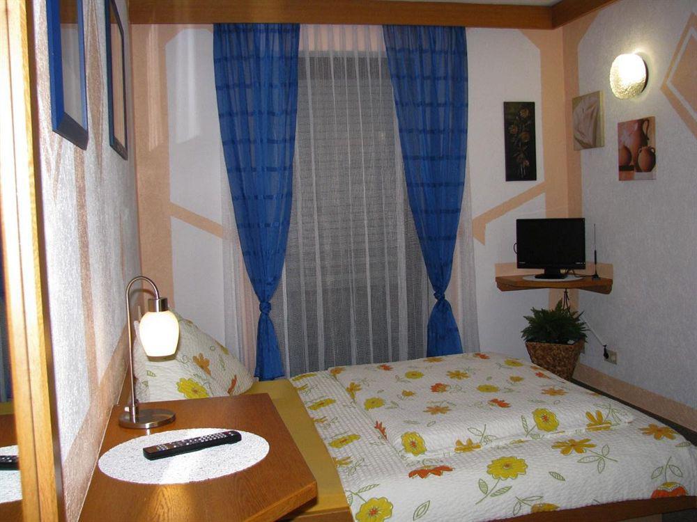 Hotel Erzhausener Hof Экстерьер фото